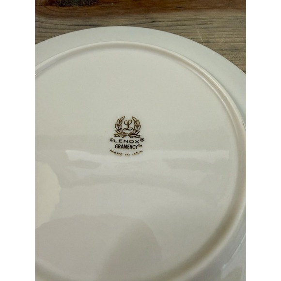 Vintage Lenox - Gramercy - Calla Lily 5-Piece Place Settings -.20 Pieces. - Picture 6 of 8